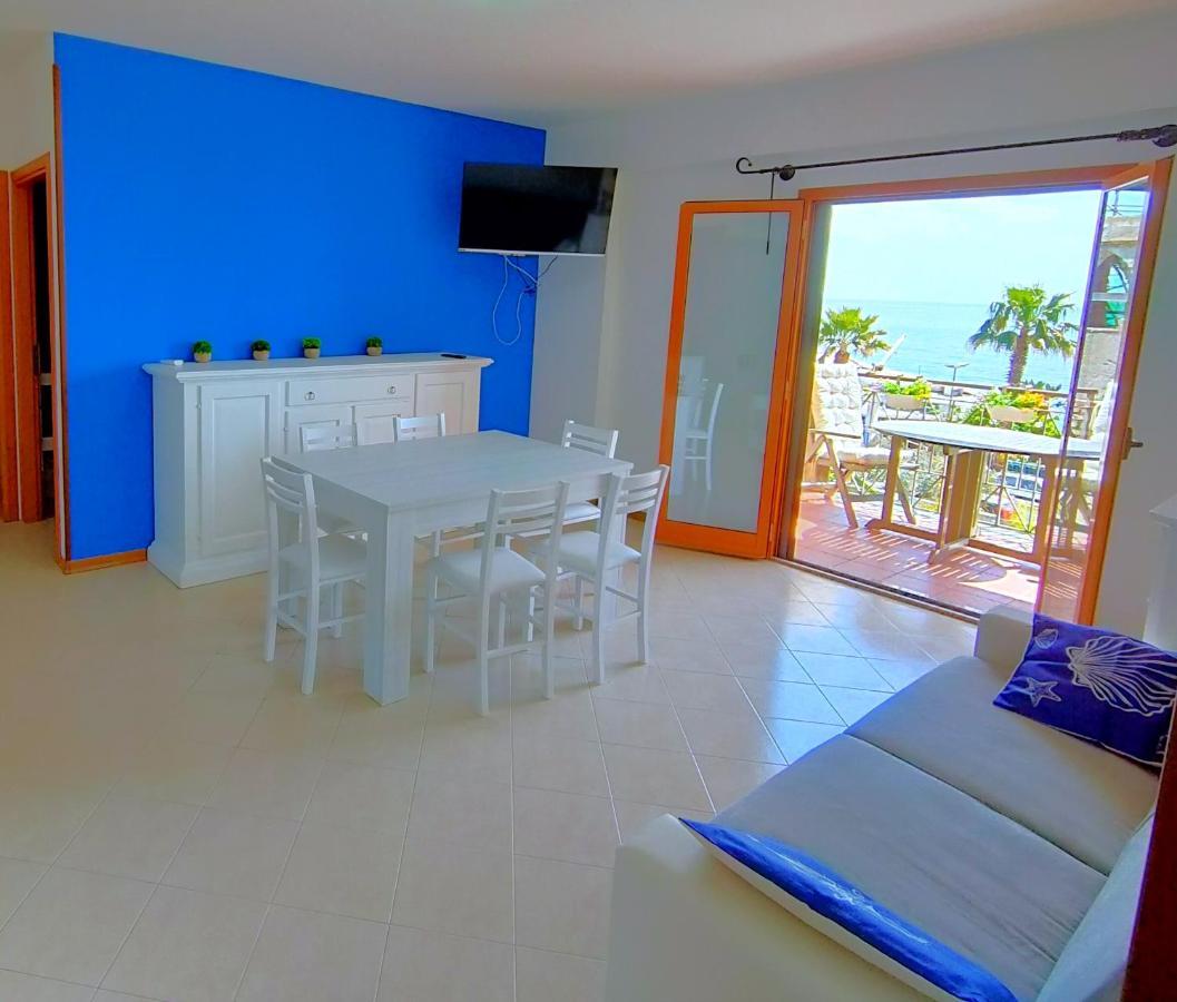 Ferienwohnung Taormina By The Sea Mazzeo Exterior foto